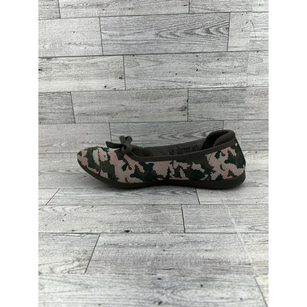 Clarks Women Camo Ballet Flats Pink Green‎ Brown Bow Slip On Shoes Size 8M
